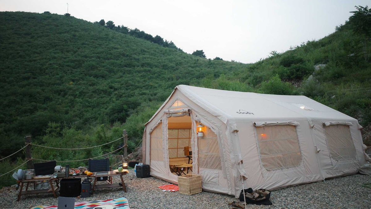 Coody Familia 17.2 set up as a spacious family basecamp