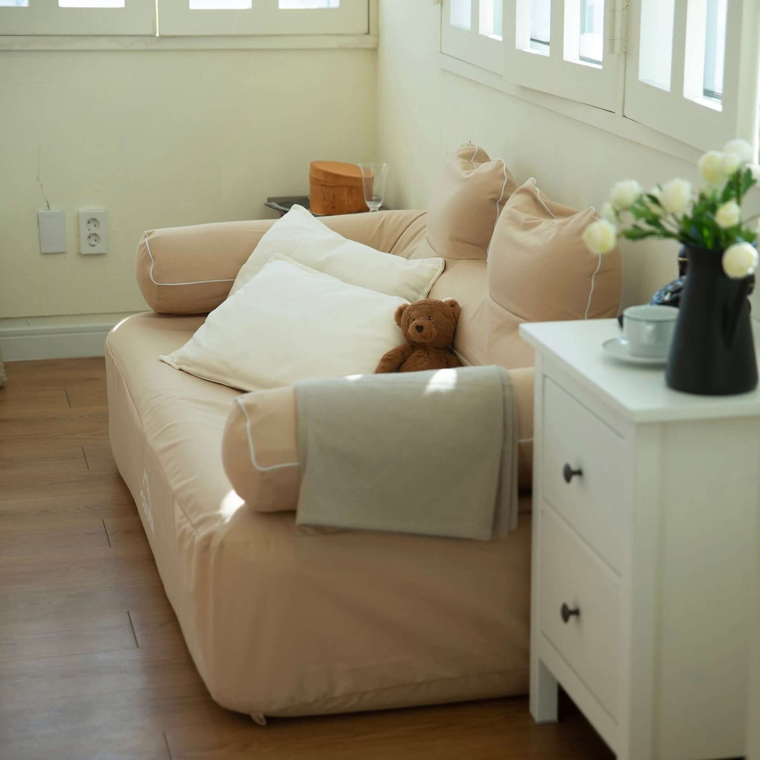 Coody camping air couch with quick inflation and deflation modes