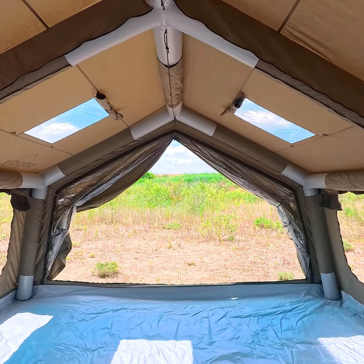 Coody 13.6 (Koala 5) Forest Green + Stove Caminus M - Inflatable Tents with Stove