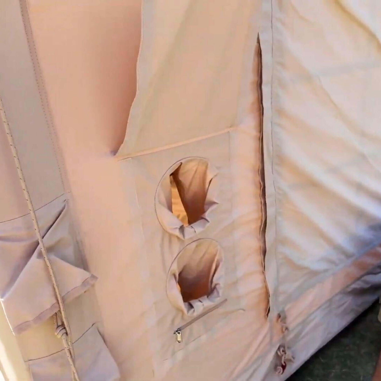 Tente gonflable Coody 8.0 beige pour le camping (1 à 4 personnes)