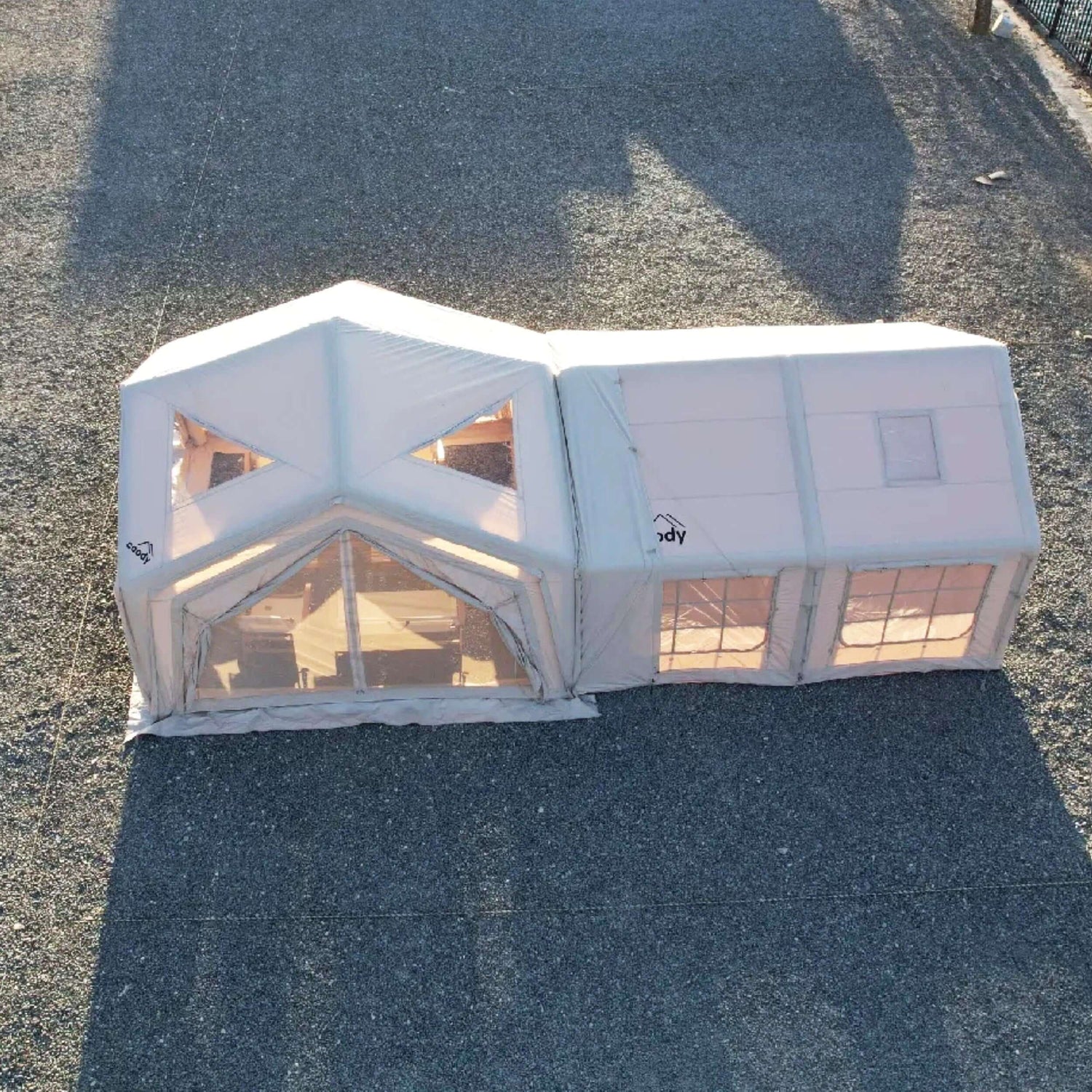 Coody Hub airtent with four entrances and open interior layout