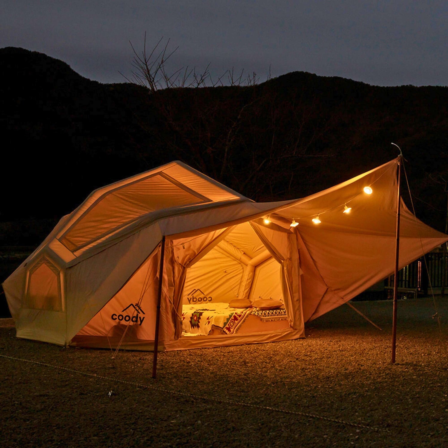 Coody Bestona inflatable tent compatible with stove, heater and AC units