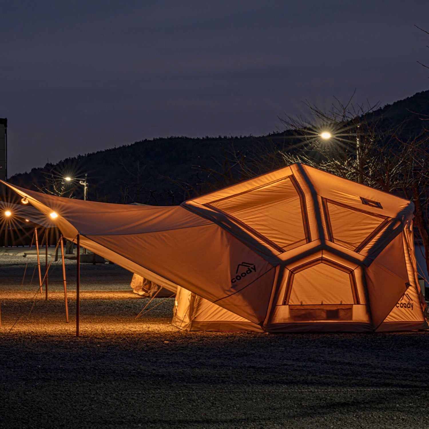 Coody Bestona 2-4 person luxury air tent for relaxed outdoor living