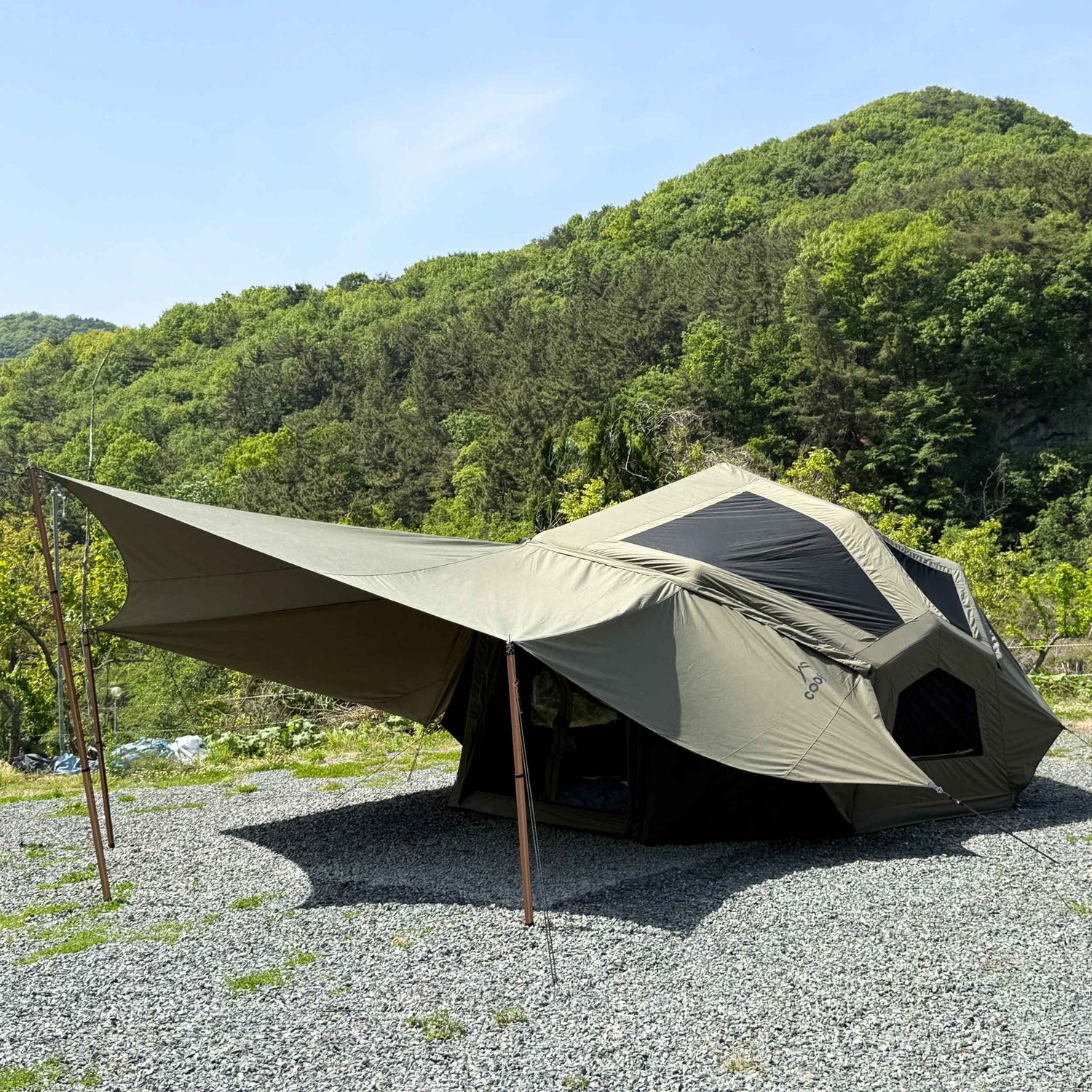 Coody Bestona luxury blow up tent for family camping adventures