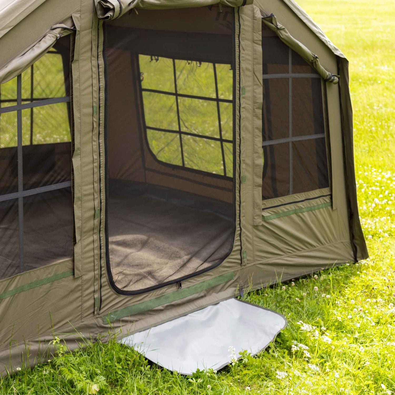 Coody 8.0 Forest Green Inflatable Tent for Camping (1-4 person) - RBM Outdoors