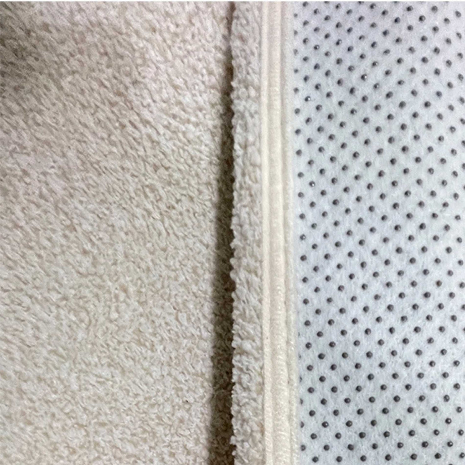 Coody Familia 10.0 padded carpet with reinforced edges and slip resistant backing