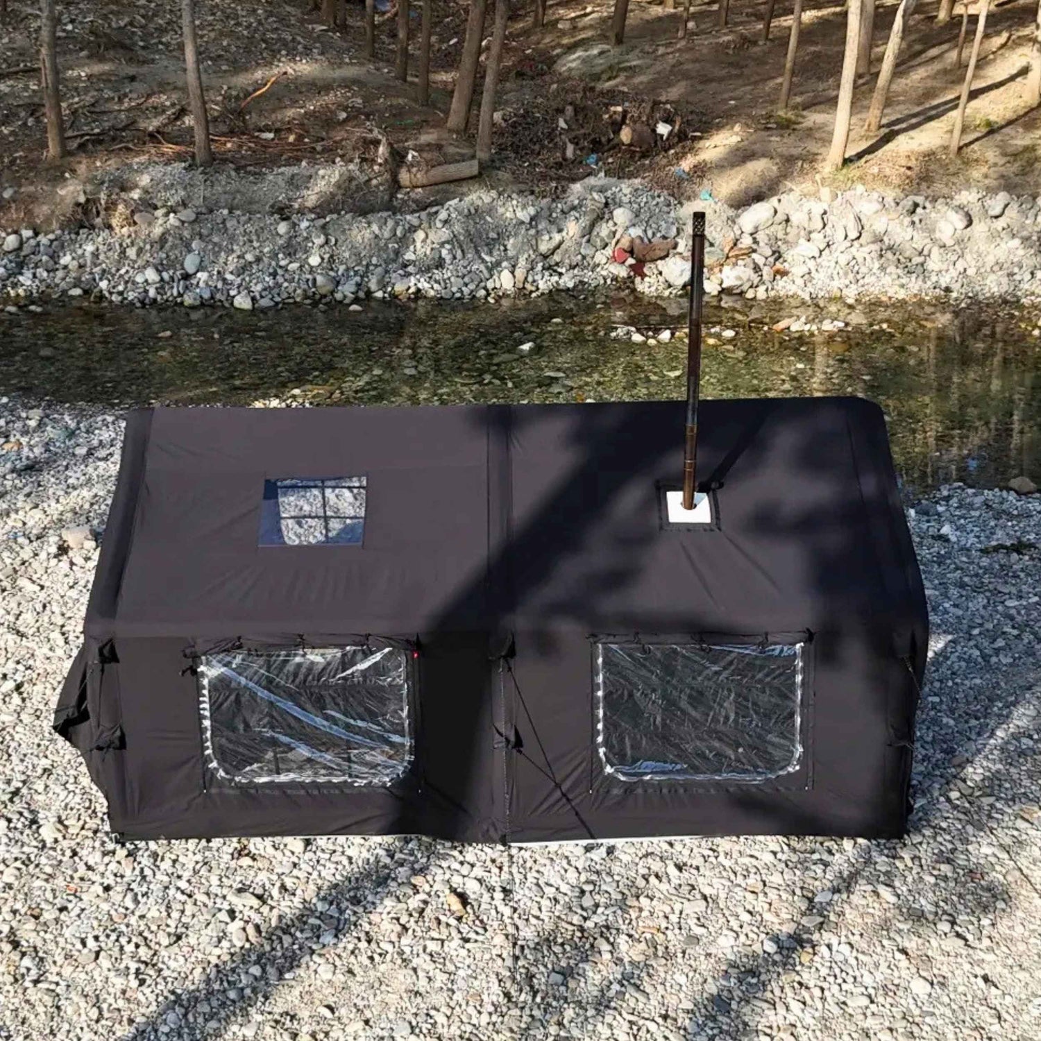 Estufa de leña Coody 17.2 Black (2-10 personas) + RBM Caminus M