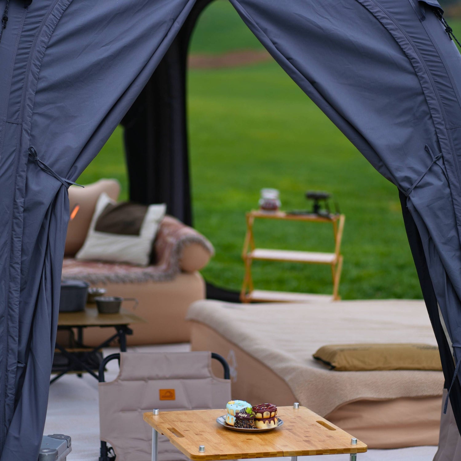 Tente gonflable de luxe Coody Aurora Dome Black (2-4 personnes)