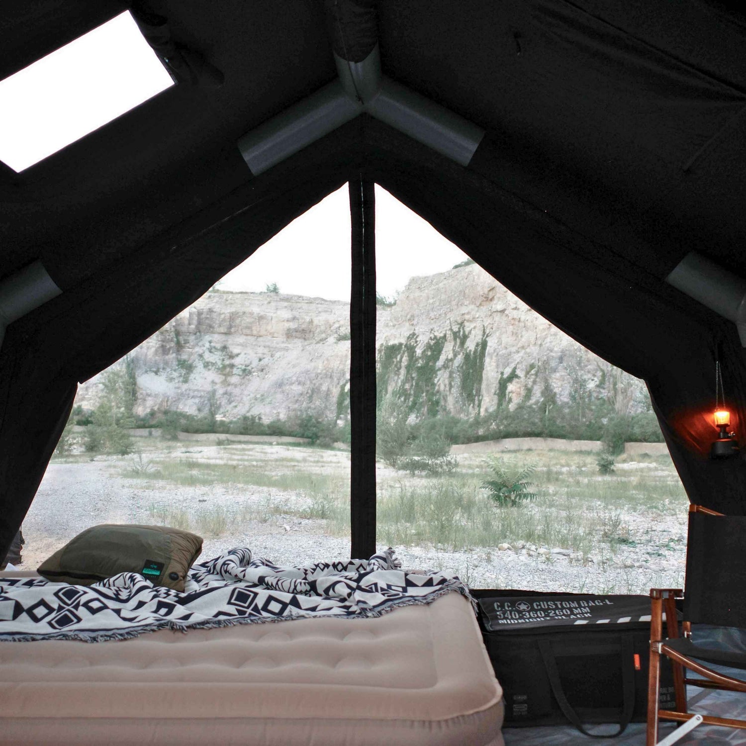 Coody 13.6 | RBM Outdoors (Koala 5) Black + Stove Caminus M - Inflatable Tents with Stove