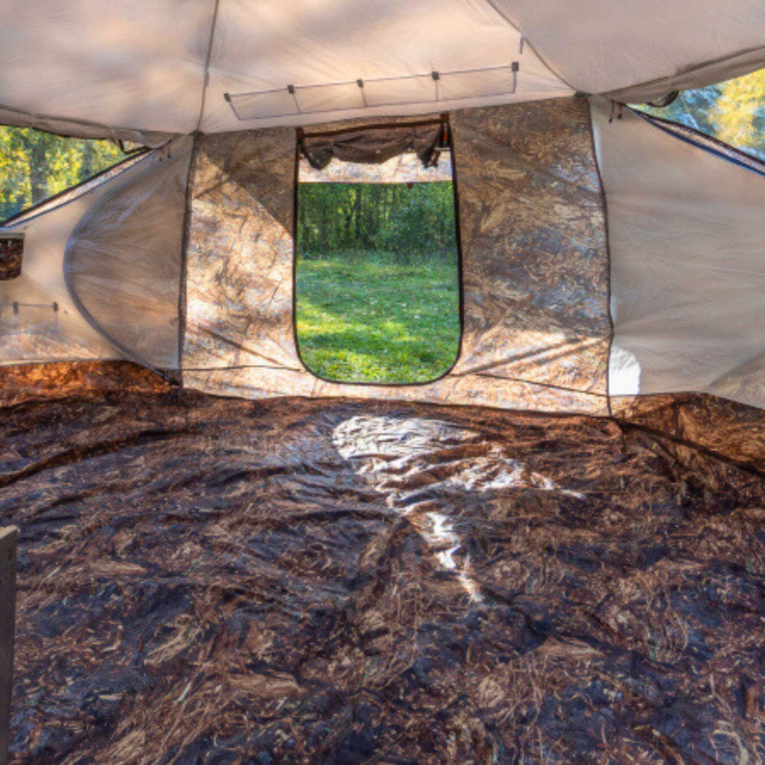 RBM All-Seasons tent Hexagon for 2-9 person + Wood Stove Caminus M + Three-Layer Floor - RBM Outdoors